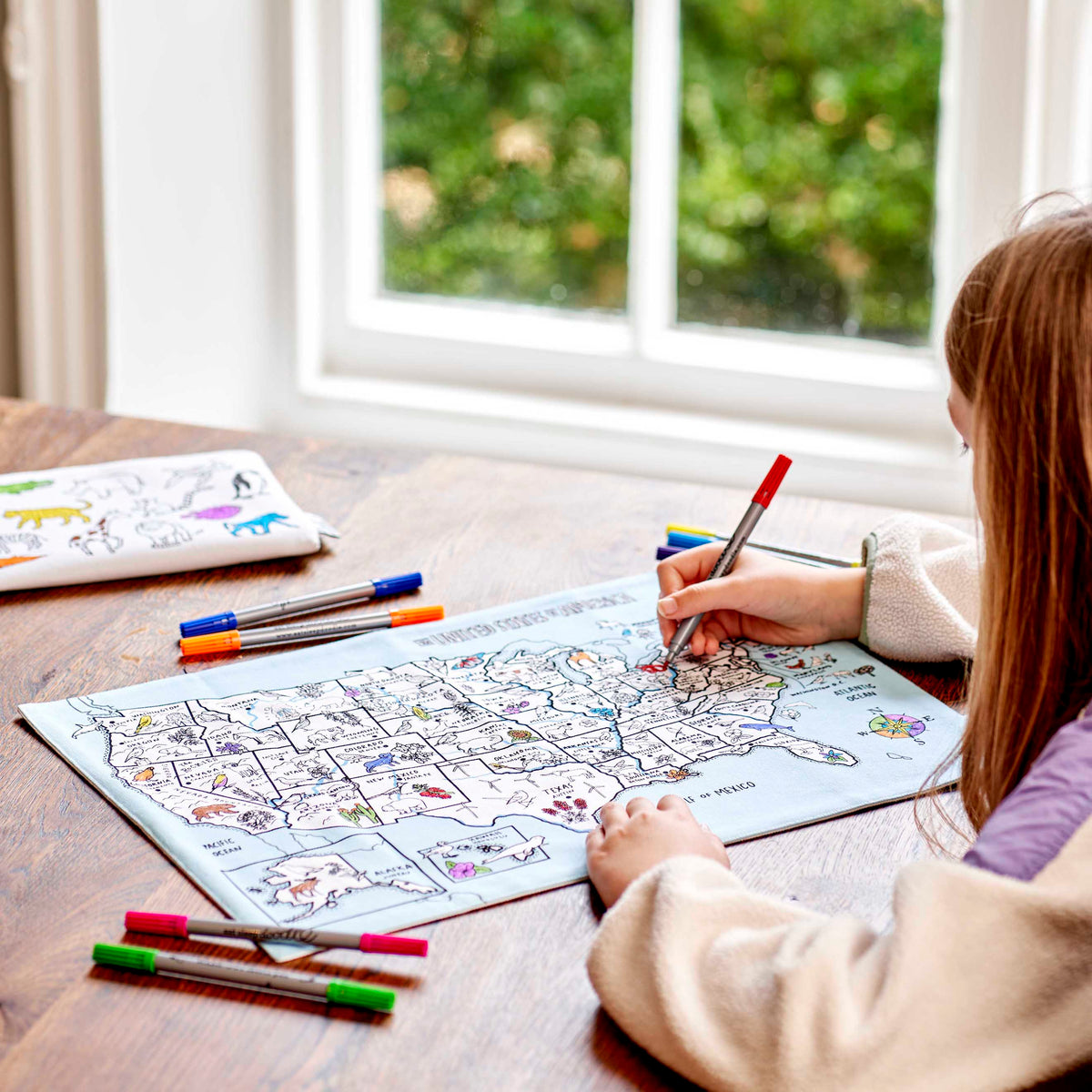 Kibakids - USA Map Reusable Colour-In Placemat for Kids